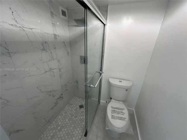 16919 N Bay Road 215, Sunny Isles Beach, FL 33160
