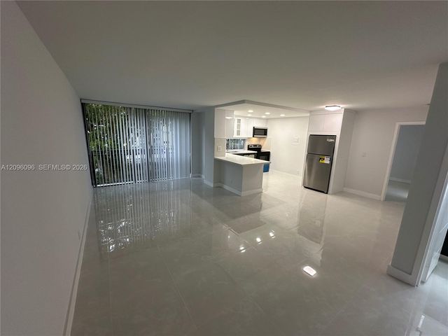 16919 N Bay Road 215, Sunny Isles Beach, FL 33160