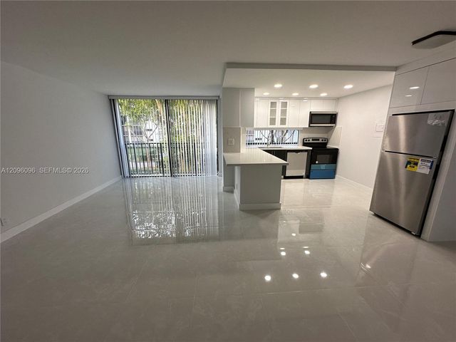 16919 N Bay Road 215, Sunny Isles Beach, FL 33160