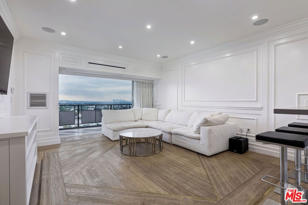 1155 N La Cienega Boulevard 1110, West Hollywood, CA 90069 — photo 5