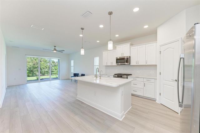 2521 STAR APPLE WAY, Sarasota, FL 34240