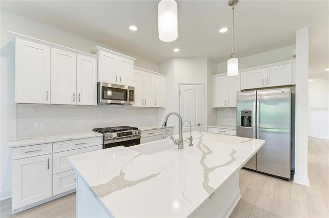 2521 STAR APPLE WAY, Sarasota, FL 34240