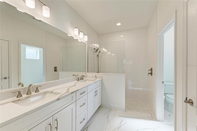 2521 STAR APPLE WAY, Sarasota, FL 34240
