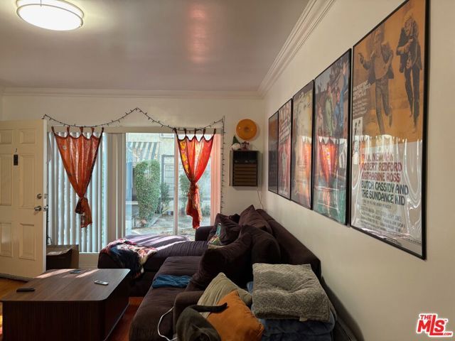 140 N Pass Avenue, Burbank, CA 91505