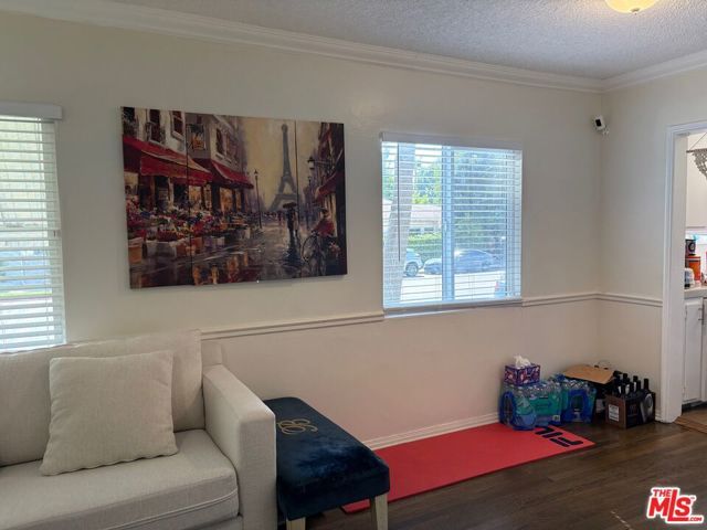 140 N Pass Avenue, Burbank, CA 91505