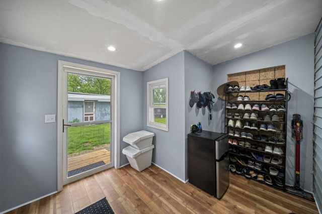 6732 London Groveport Road, Grove City, OH 43123