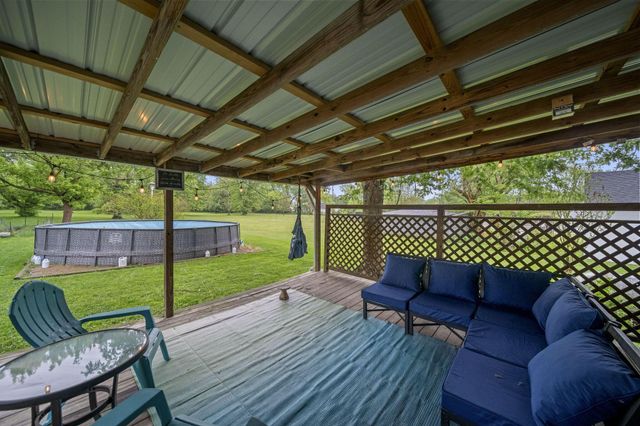6732 London Groveport Road, Grove City, OH 43123