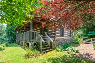 727 Hidden Valley Road, Gatlinburg, TN 37738