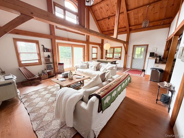 385 Sundown Road, Grahamsville, NY 12740