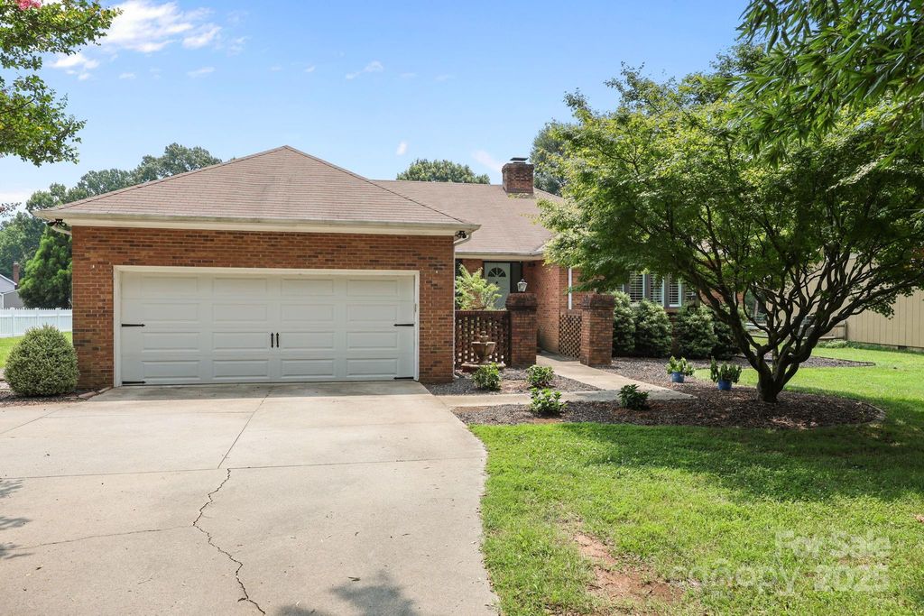 10610 Washam Potts Road, Cornelius, NC 28031