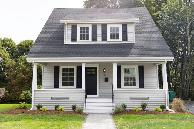32 Spooner St, Easton, MA 02356