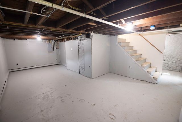 32 Spooner St, Easton, MA 02356