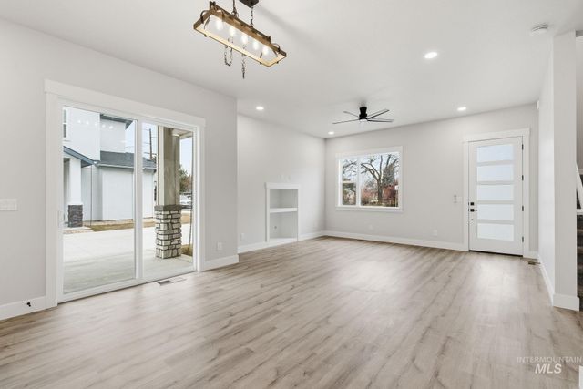 6817 W Ustick, Boise, ID 83704