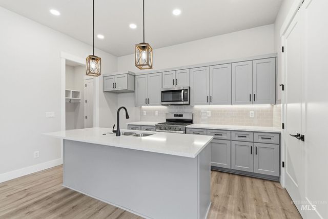 6817 W Ustick, Boise, ID 83704