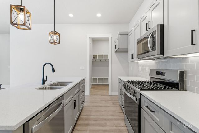 6817 W Ustick, Boise, ID 83704