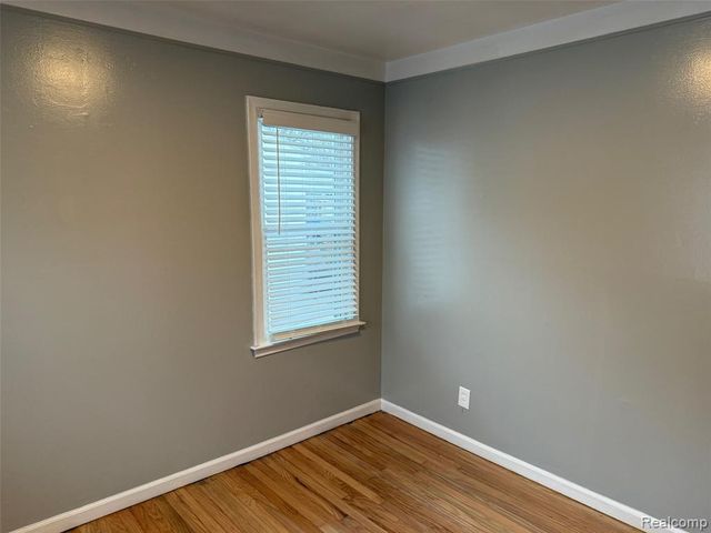 13870 Julius Avenue, Warren, MI 48089