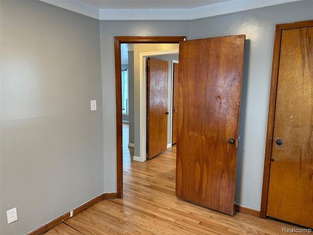 13870 Julius Avenue, Warren, MI 48089