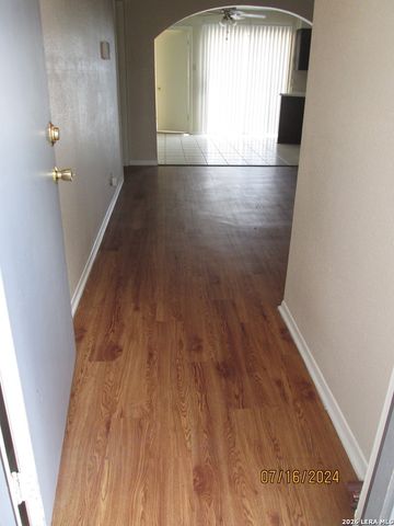 4431 MYRNA DR, San Antonio, TX 78218