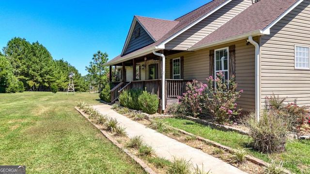 22 Ravenfield Road, Taylorsville, GA 30178