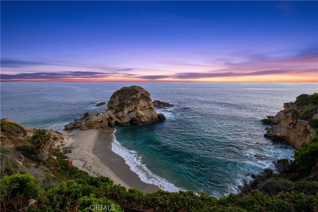 10 S La Senda, Laguna Beach, CA 92651