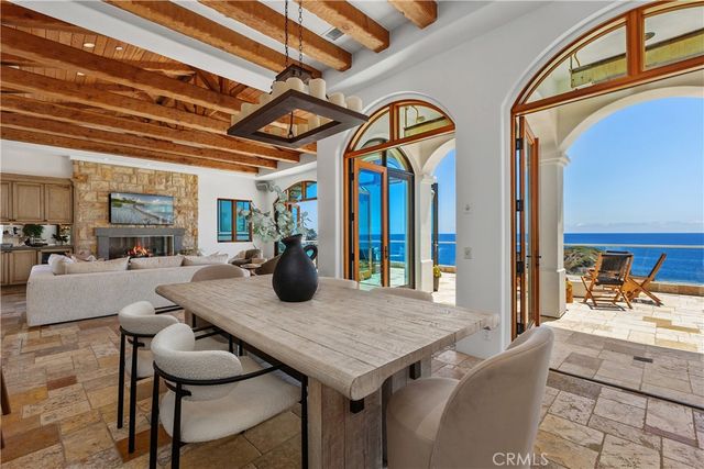 10 S La Senda, Laguna Beach, CA 92651