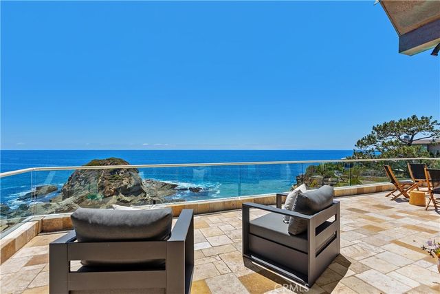 10 S La Senda, Laguna Beach, CA 92651