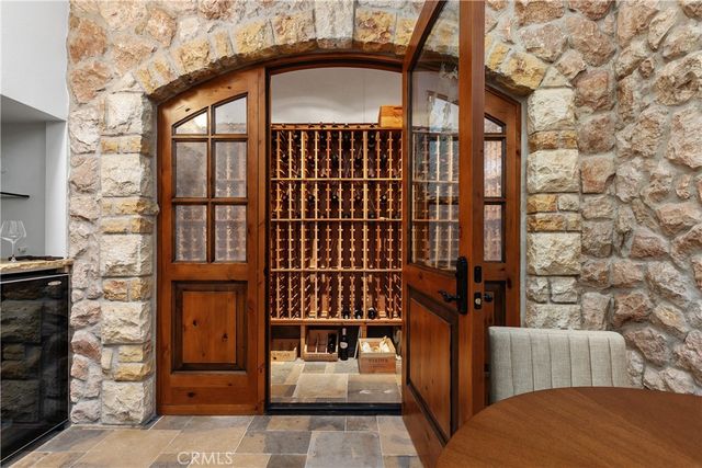 10 S La Senda, Laguna Beach, CA 92651