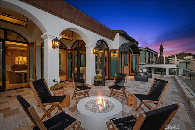 10 S La Senda, Laguna Beach, CA 92651