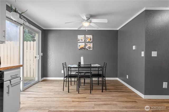 2621 Mountain View Avenue W #9B, Tacoma, WA 98466