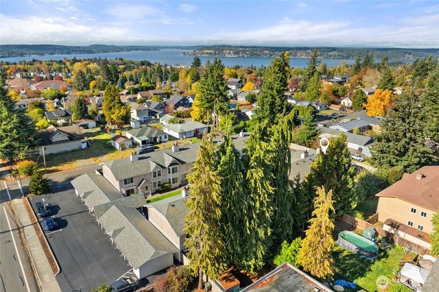 2621 Mountain View Avenue W #9B, Tacoma, WA 98466