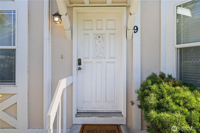 2621 Mountain View Avenue W #9B, Tacoma, WA 98466