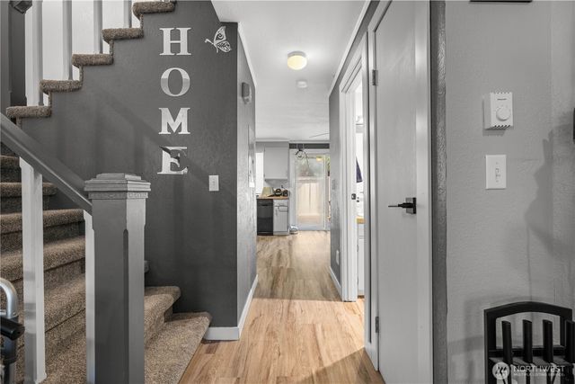 2621 Mountain View Avenue W #9B, Tacoma, WA 98466