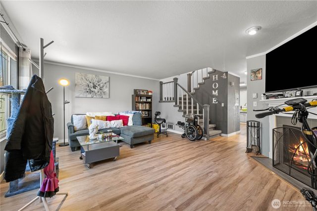 2621 Mountain View Avenue W #9B, Tacoma, WA 98466