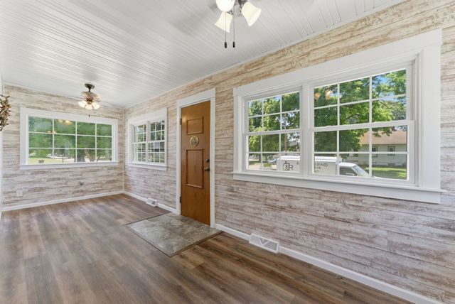 940 Jones Street, Bettendorf, IA 52722