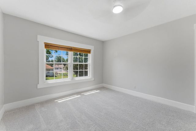 940 Jones Street, Bettendorf, IA 52722
