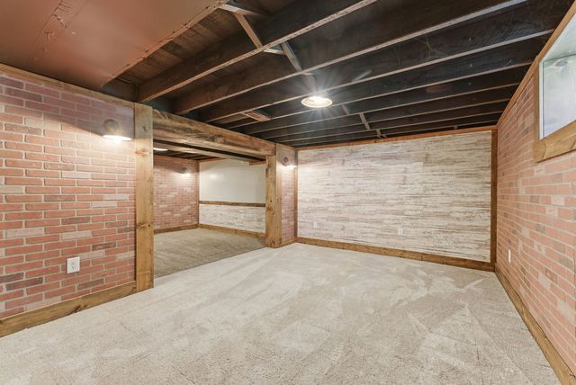 940 Jones Street, Bettendorf, IA 52722
