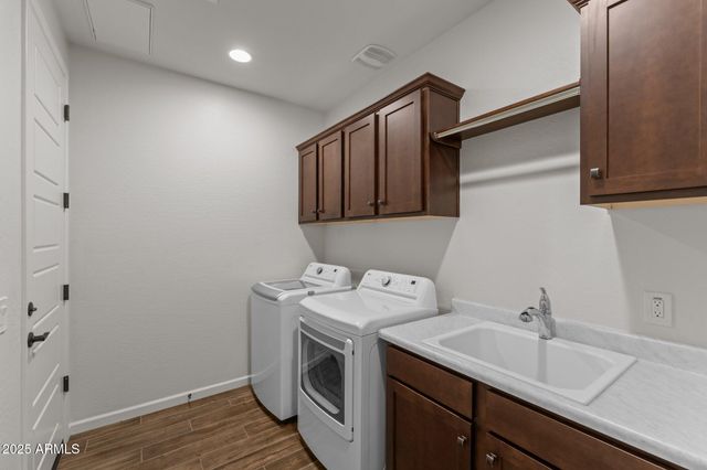 3266 SPARROWS CREEK Way, Wickenburg, AZ 85390