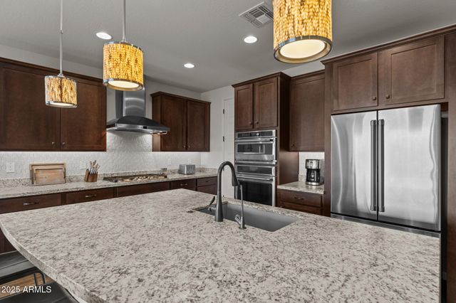 3266 SPARROWS CREEK Way, Wickenburg, AZ 85390