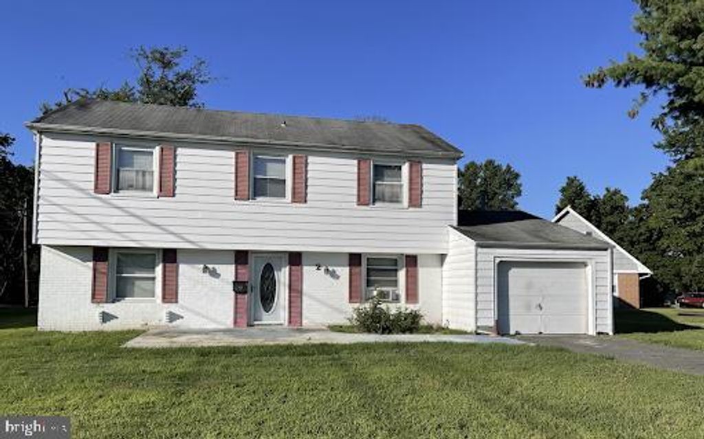 2 SYLVAN LN, Willingboro, NJ 08046