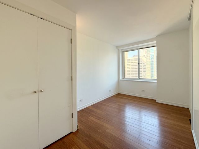 211 E Ohio Street 2707, Chicago, IL 60611