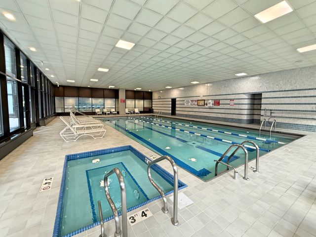 211 E Ohio Street 2707, Chicago, IL 60611