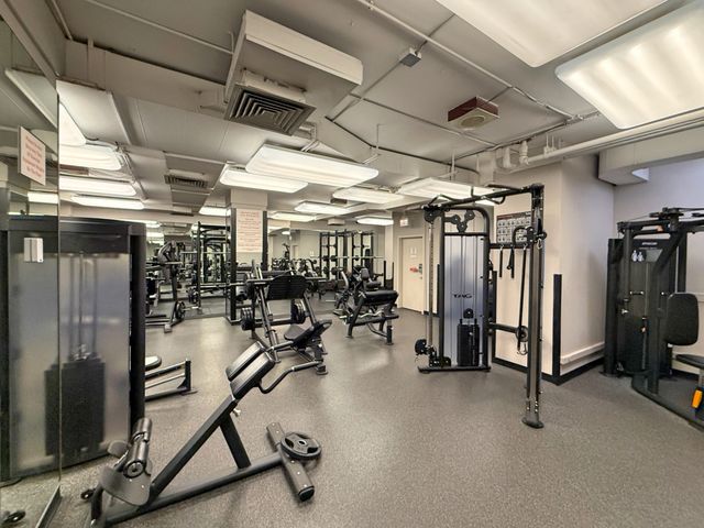 211 E Ohio Street 2707, Chicago, IL 60611