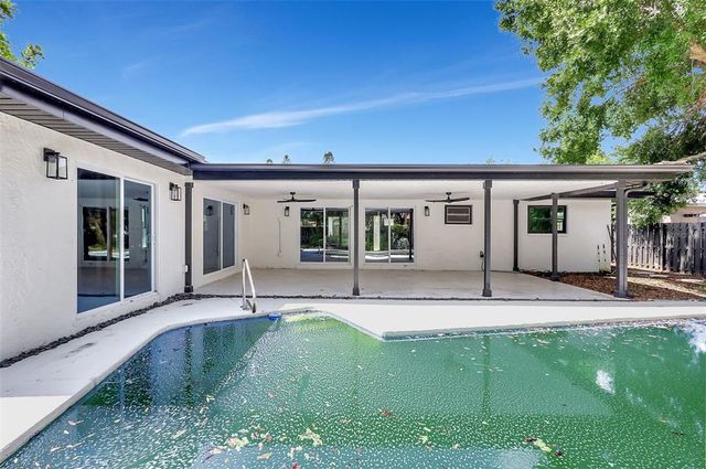 1767 DELAWARE AVENUE NE, St Petersburg, FL 33703