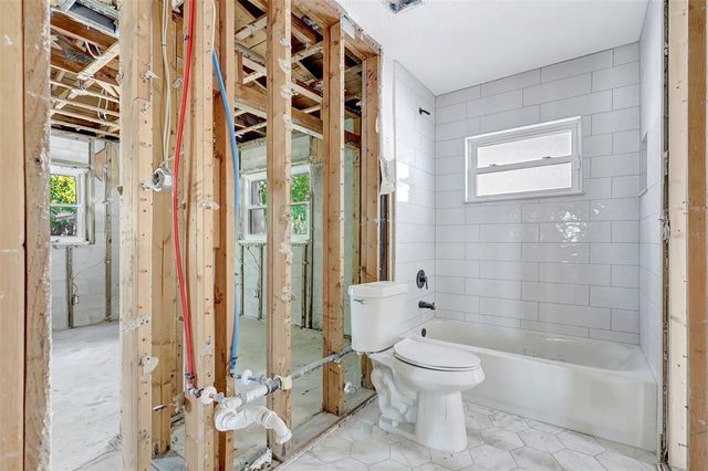 1767 DELAWARE AVENUE NE, St Petersburg, FL 33703