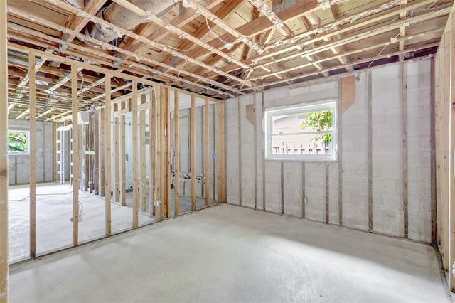 1767 DELAWARE AVENUE NE, St Petersburg, FL 33703