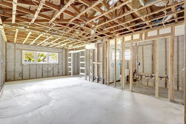 1767 DELAWARE AVENUE NE, St Petersburg, FL 33703