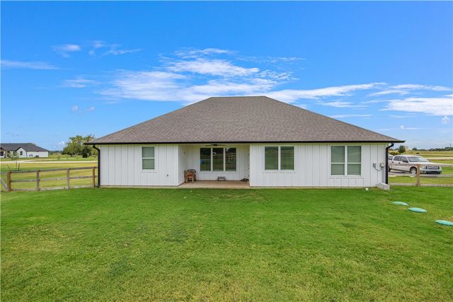 3332 Hunters Crossing Trail, Bryan, TX 77808