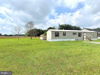 16 ABBOTTS POND RD, Greenwood, DE 19950