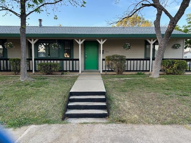 902 W 2nd St, Lincoln, CA 95648