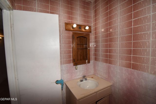 5020 MEADE Court, El Paso, TX 79904